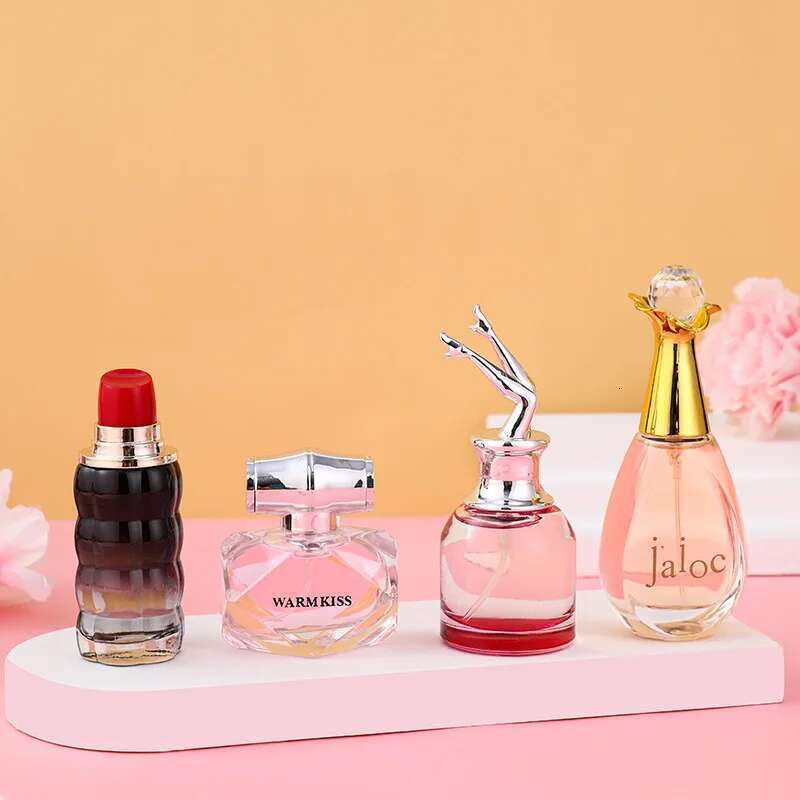 4Pcs Eau De Parfum Gift Box Feminino Spray Fresh Light Scent Ral Fruity Chypre Notes Longlasting Women Men Perfume Set