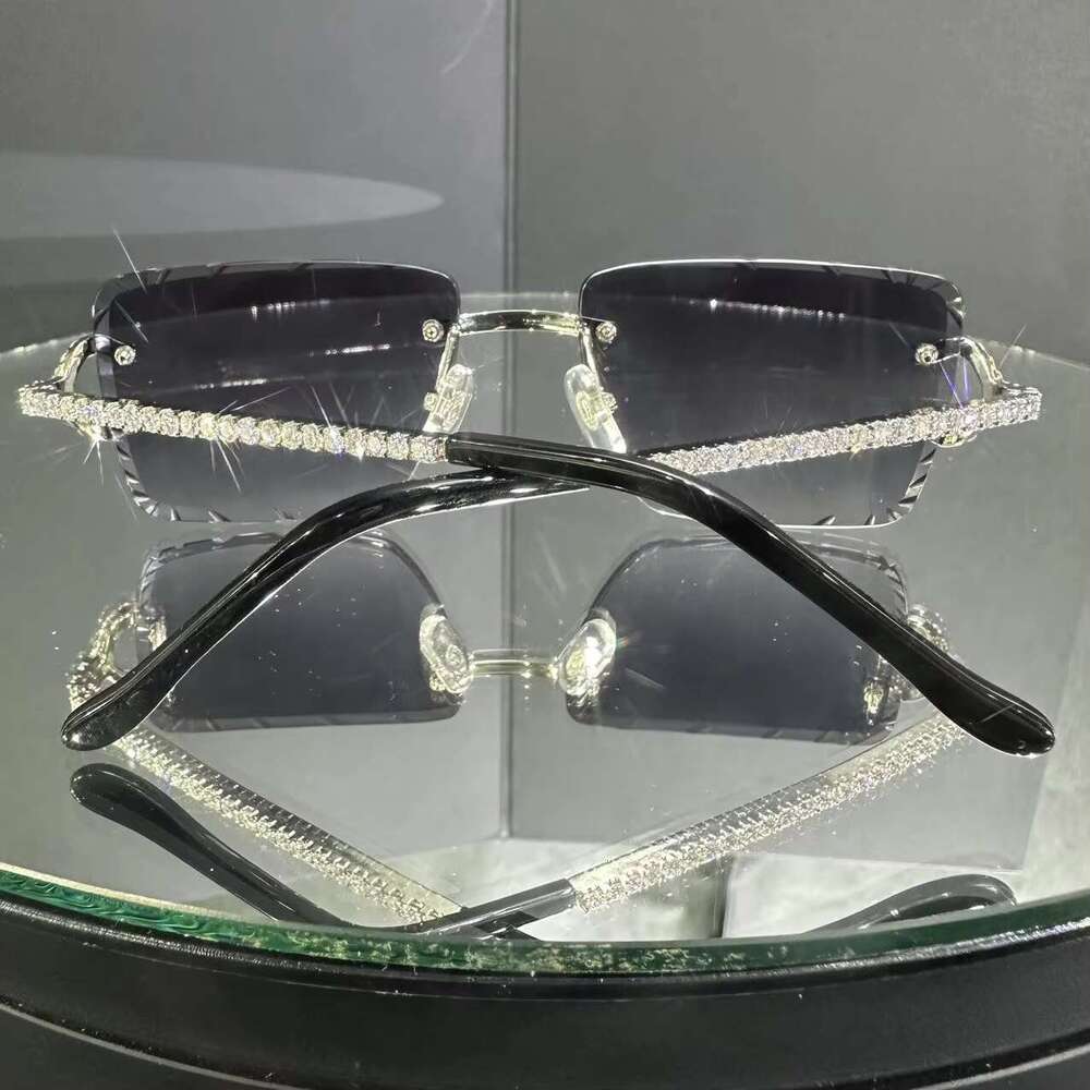 Best Selg Quality, High End, Modern and Popular VVS Moissanite Icedout Y Sunglasses Gradient Blue Dia Glasses