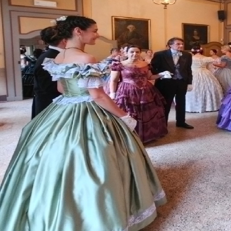 Duchess Style Sage Green Prom Dress Civil War South Belle Victorian Evening Dress 1860s Off Shoulders Lace Formal Vestidos De 15 Xv Anos 2025 Aestheti