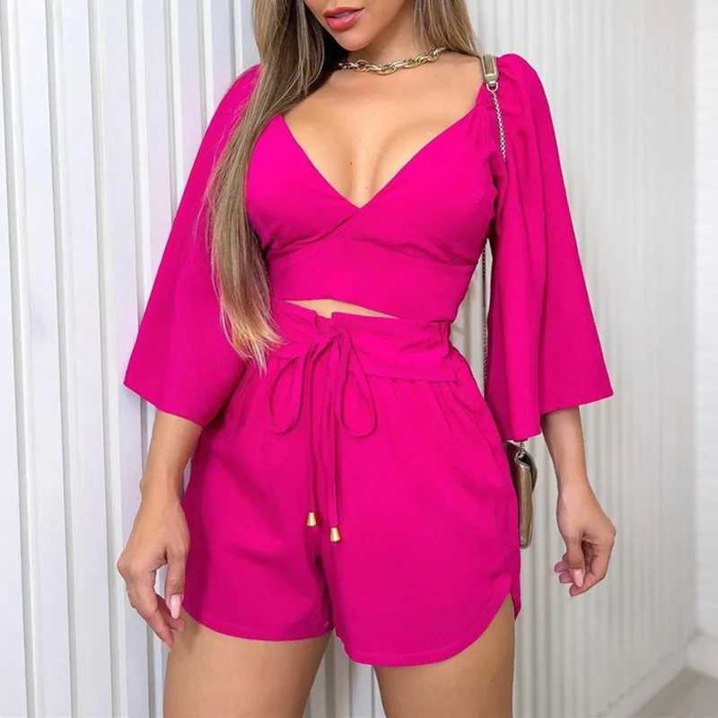 2024 Summer Fashion Solid Two Piece Set Womens Sexy Backless Lace Top V-neck Flare Sve Shirt Top+Loose Shorts SetXJ250414