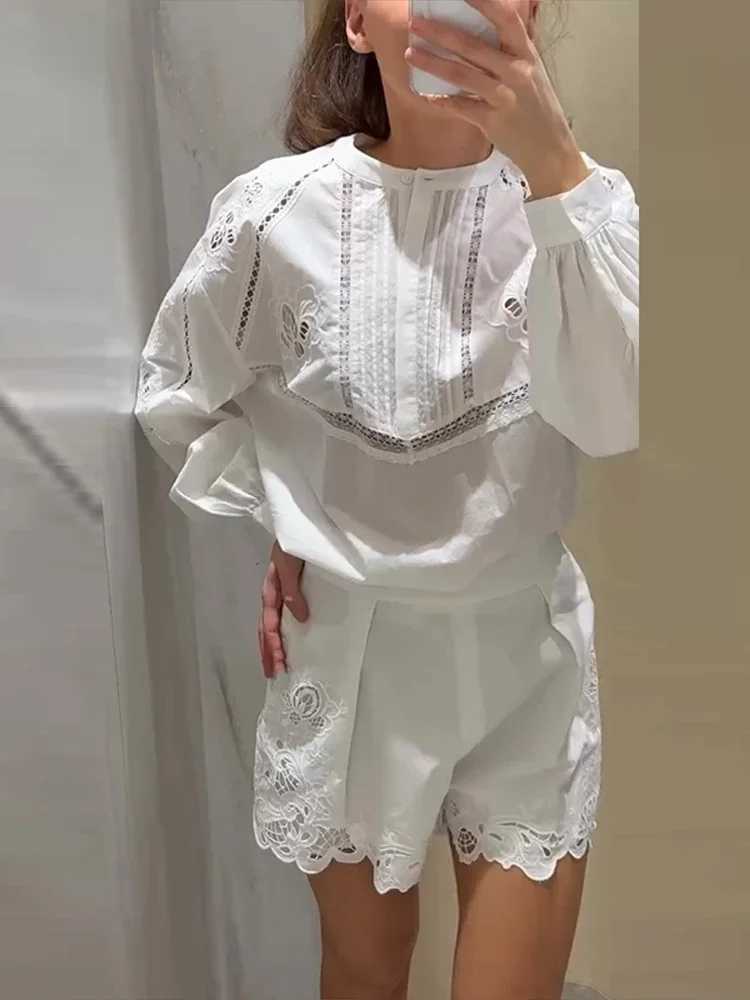 Fashion womens embroidered shorts set lantern long Sve hollow top shorts set 2025 spring/summer womens clothingXJ250414