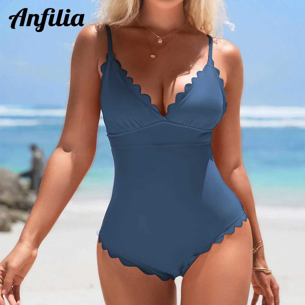 Anfilia Women Fashion One-Piece Swimsuit Solid Scalloped Trim High Elastic with Removable Padded Bathing Suit Sexy SwimwearW251113