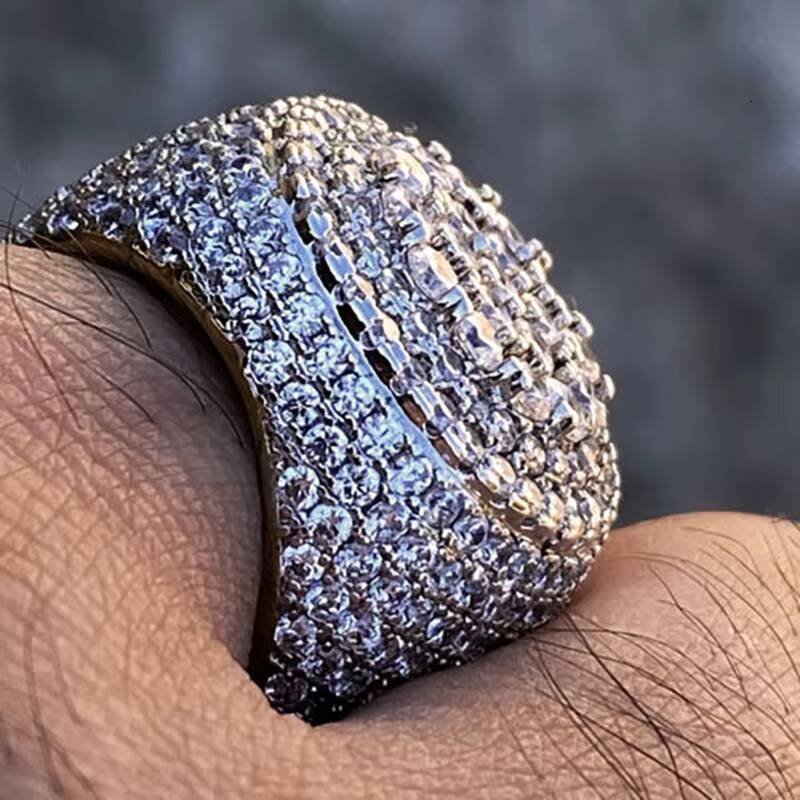 New Fine Hip Hop Jewelry Luxury Glaring Cool 925 Sterling Silver Iced Out Paved VVS Moissanite Diamond Men Ring for Party Gift
