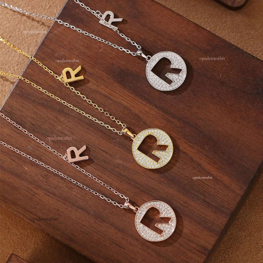 Fashion R Moissanite charm necklace, pure sier electroplated letter necklace