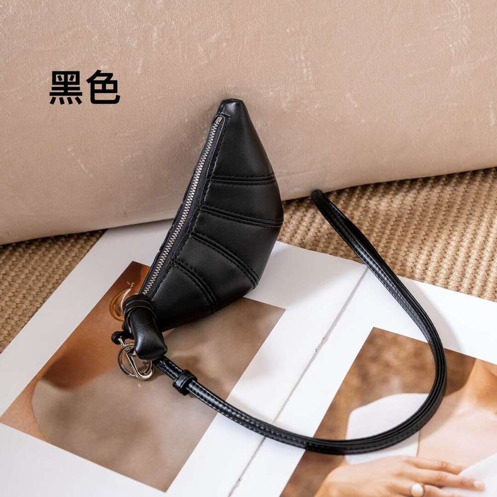 Women's Bags Cowhide Mini Bull Horn Songle Zero Wallet, Neck Hanging Dumpling Bun, Trendy Fashion Mouth, Red Envelope, Earphone Bag