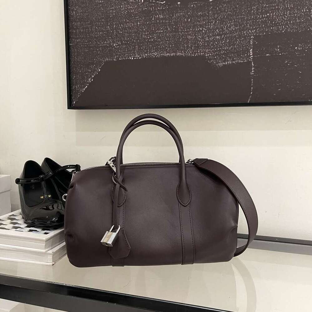 Women's Bags Real leather women's new model, top layer cowhide Boston large capacity commuting handbag, single shoulder bag for women