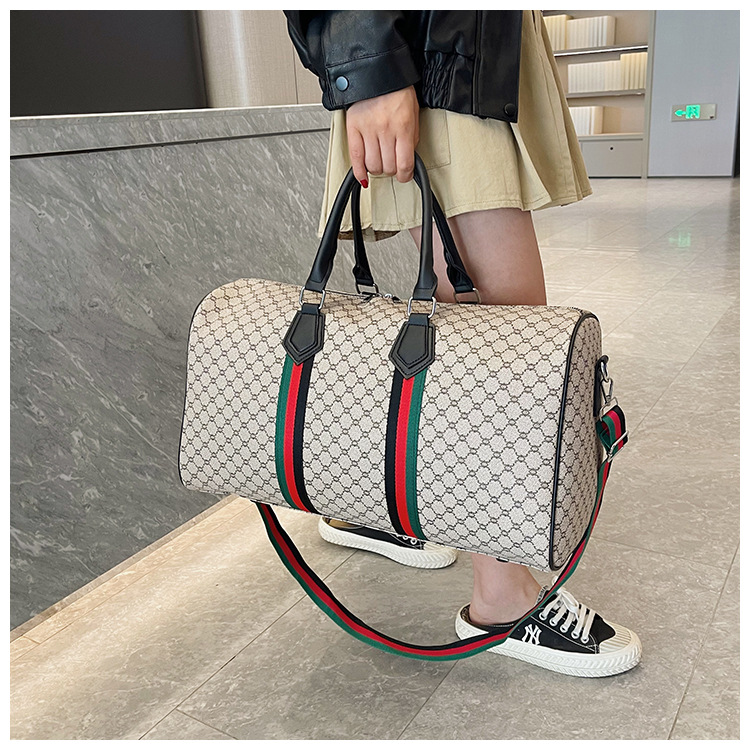 Men's and Women's Handbags New Style Design Striped Print Large Capacity Fitness Bag Outdoor Travel Duffel Bag Business Bag Maternity Bag Fr