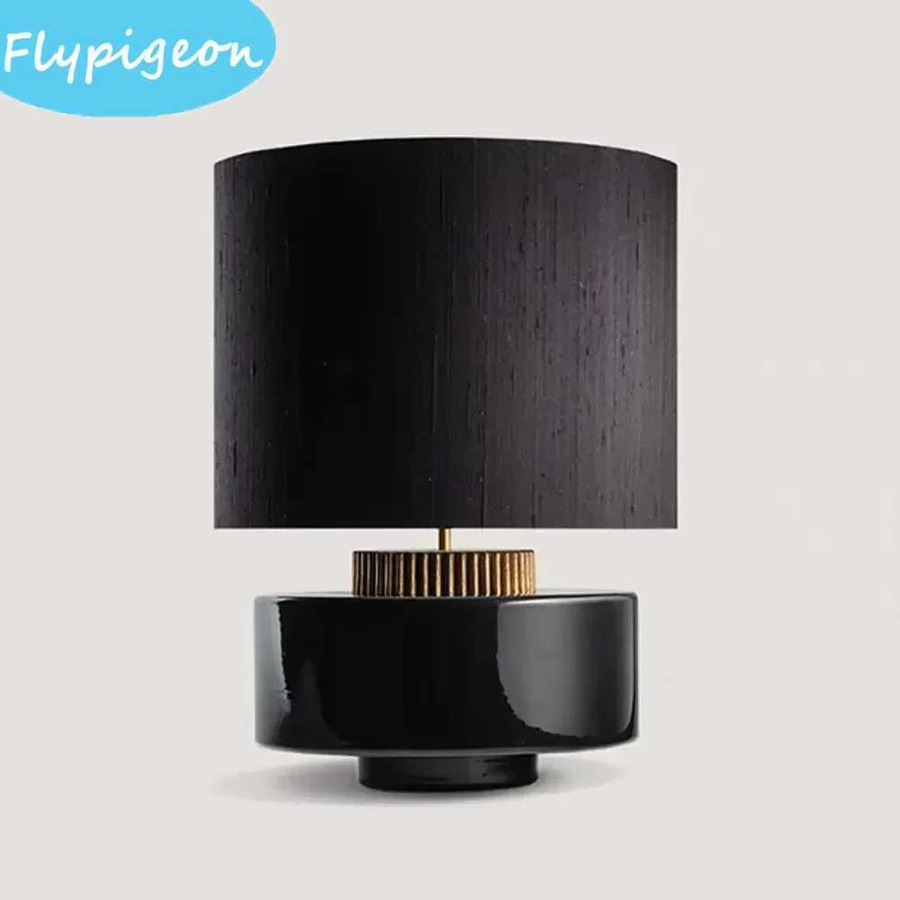Designer Ceramic Desk Lamp Luxury Art Table Light for Villa Bedroom Bedside Parlor Hotel Homestay Study Office Decor M251114