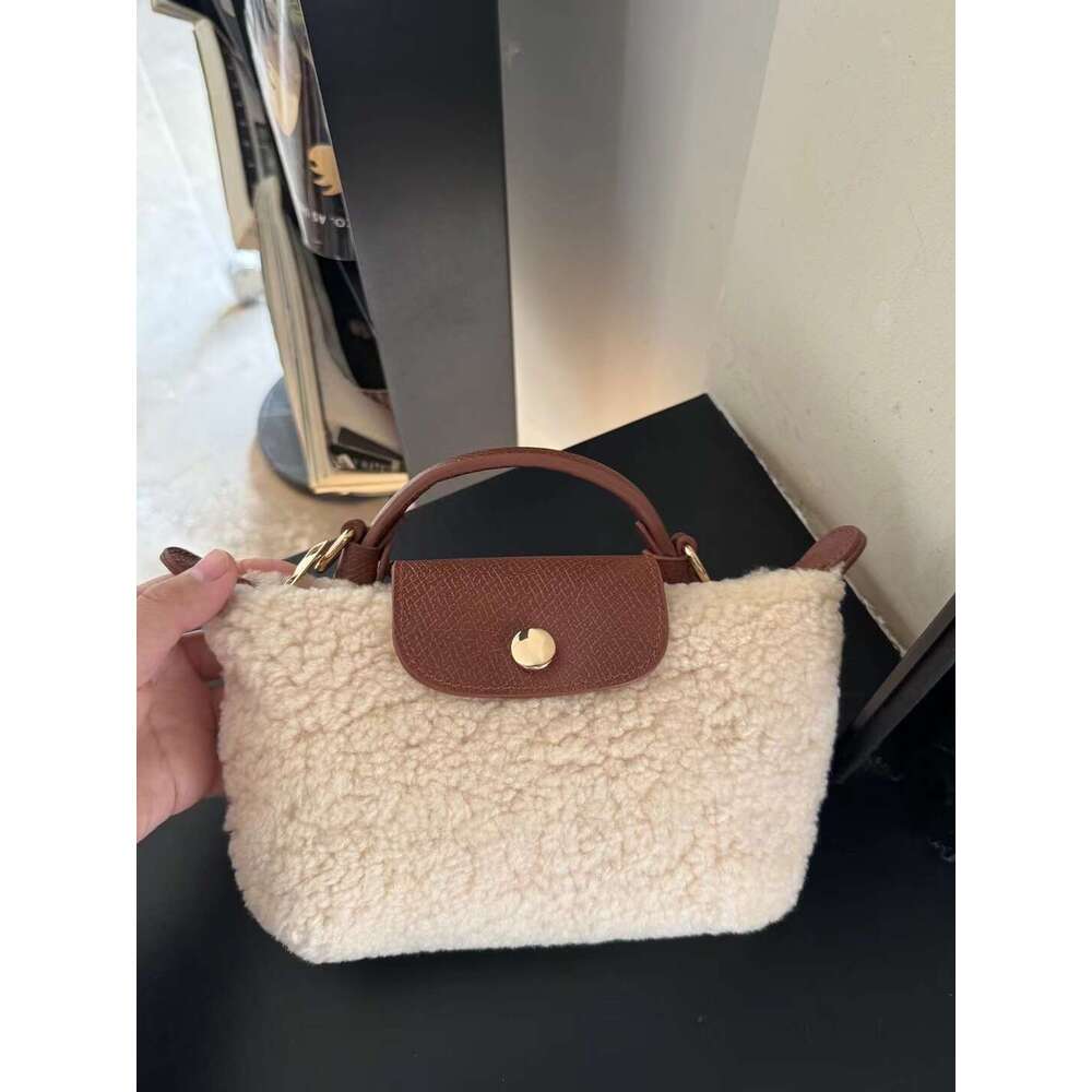 Women's Bags Lamb Cowhide Mini Dumpling Cute Handheld Hairy Bun for Women New Versatile Single Shoulder Crossbody Bag