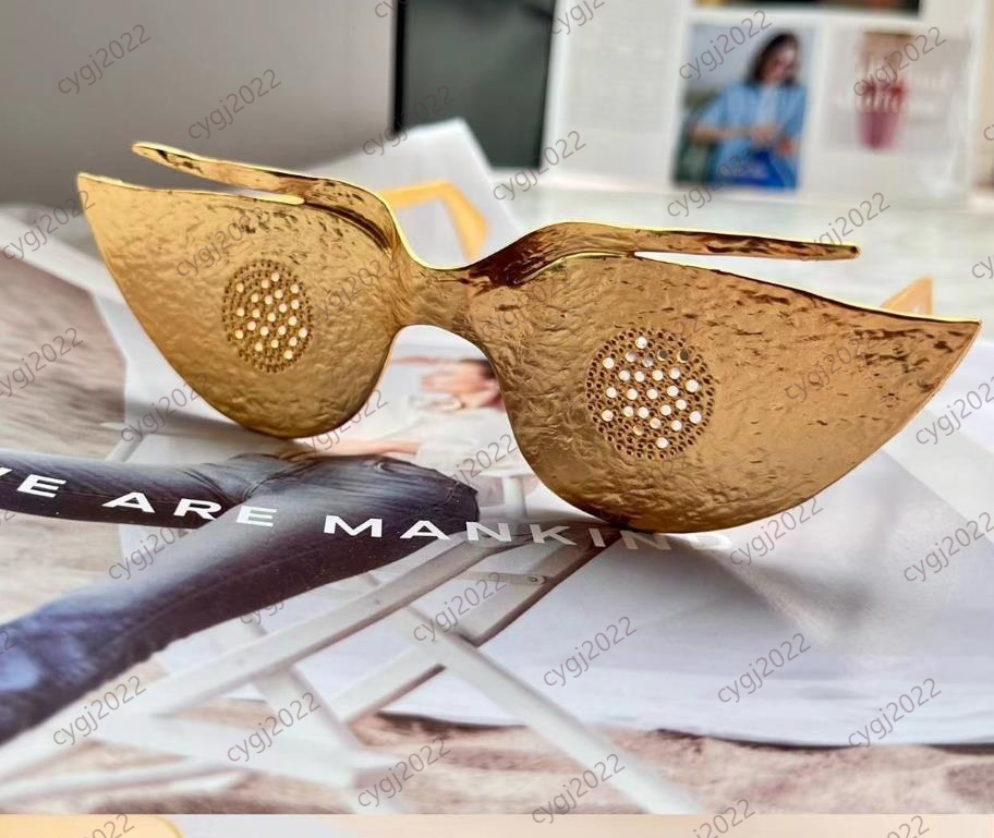 Schiaparelli Glasses Aesthetic Surrealist Style Exaggerated Heavy Industry Glasses Hiphop Rock Punk Accessories