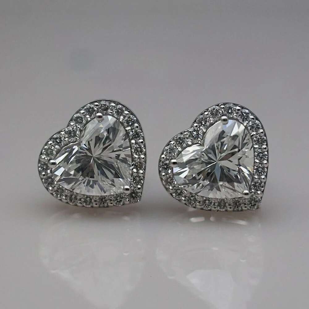 0.5/1/2Carat Heart Cut Moissanite Stud Earrings for Women 925 Sterling Silver D Color Halo Diamond Studs Ear with Gra Certifcate