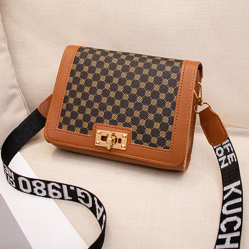 2025 Bag new style printed women's bag, leisure lock small square bag single shoulder cross body bag mobile phone bag contrasting color small bag