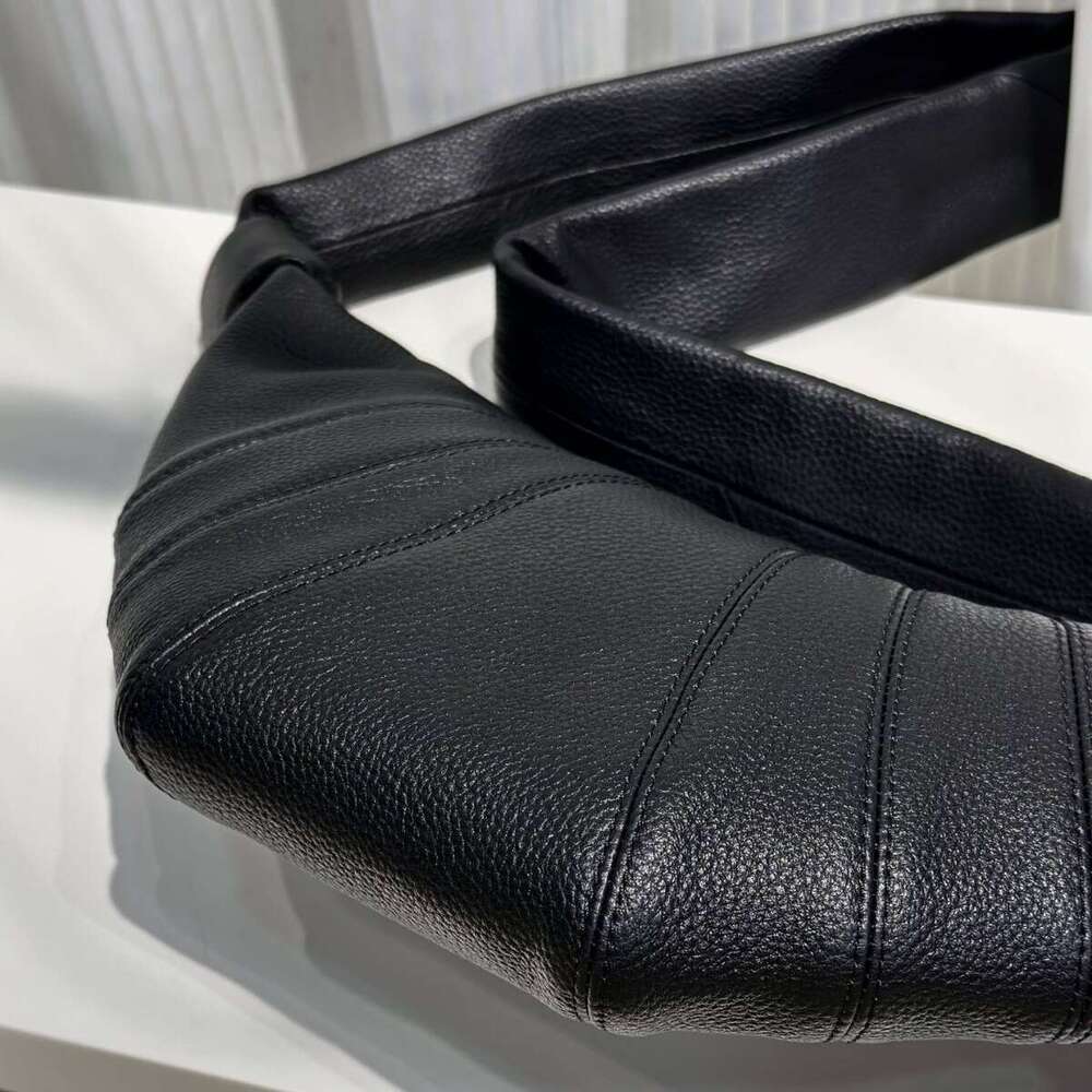 Women's Bags Genuine crossbody lychee patterned cow horn croissant calf leather casual lazy chest waist bag, baguette bag
