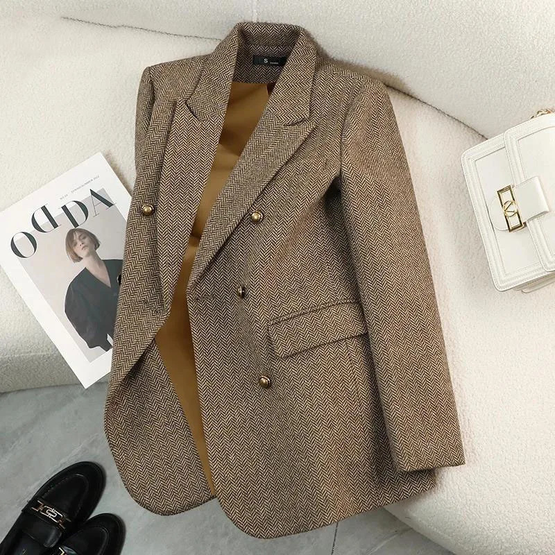 Autumn and Winter Jacket Womens Wool Long Sleeve Recessed Retro Thick Coat Elegant Wear 250414Z