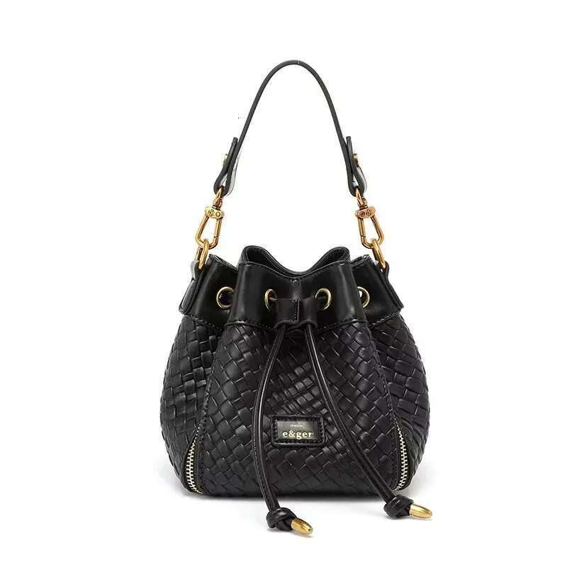 Fashionable 2023 New Women's Hand Woven Single Shoulder Slant Cross Small Bag Soft Style Bucket Shape Handbag