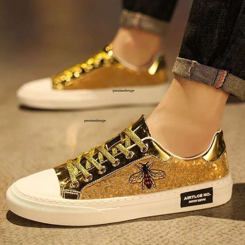 2025 New Designer Brand Plate Summer Bee White Men's Casual High-end Feeg Shiny Surface Fashion Shoes