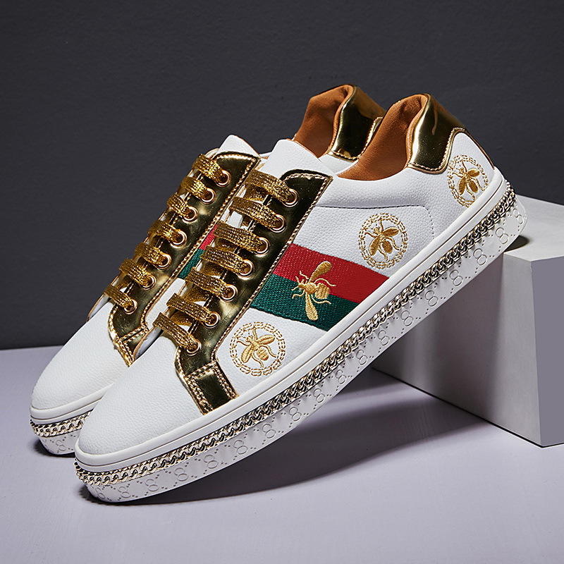 Free shipping designer new embroidery sneakers for men and women 2025 popular outdoor couple comfortable breathable canvas shoes bee pattern