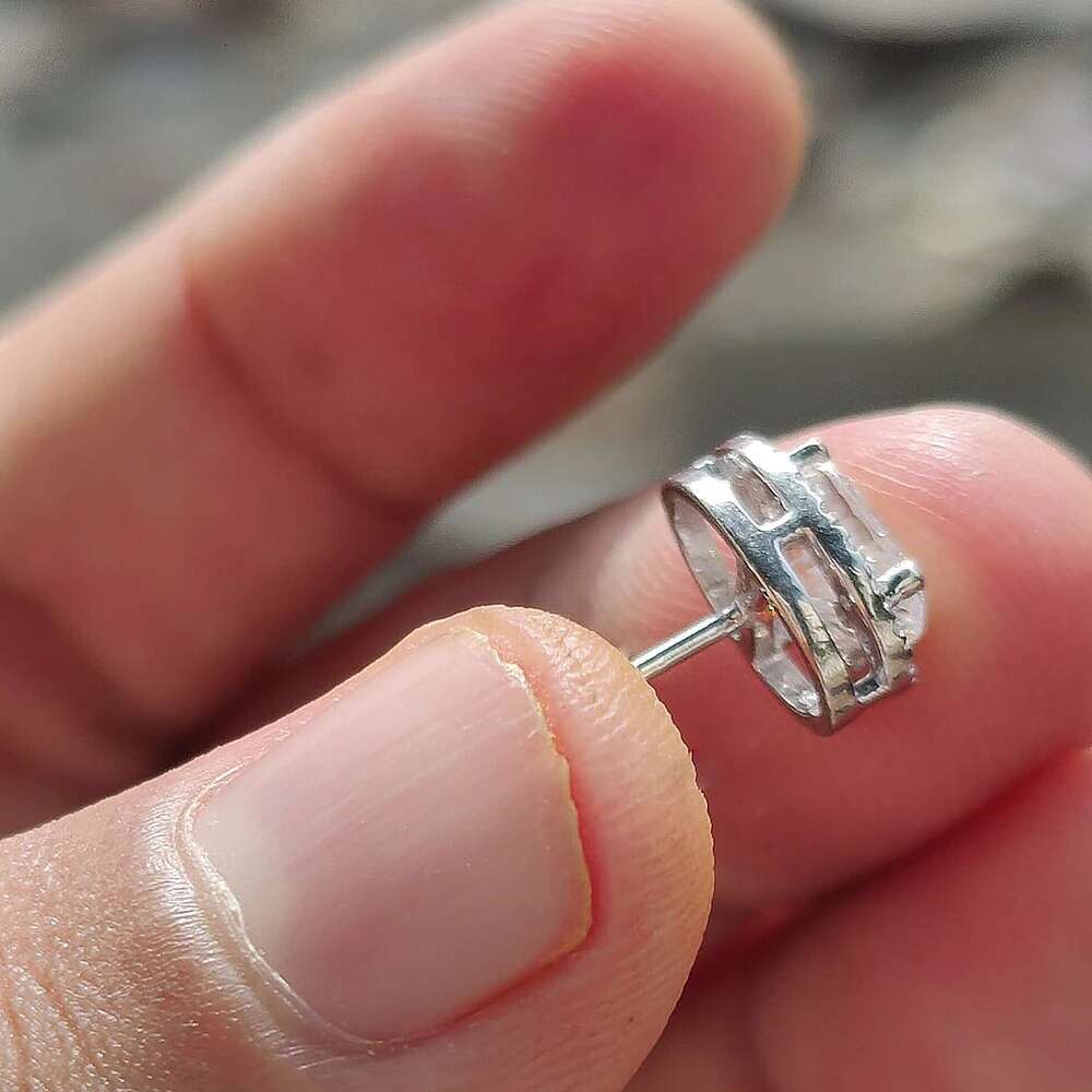 Oval Cut Moissanite Stud Earrings with Certificate 0.5/1Carat D Color Halo Diamond Ear Studs S925 Silver Fine Jewelry for Women