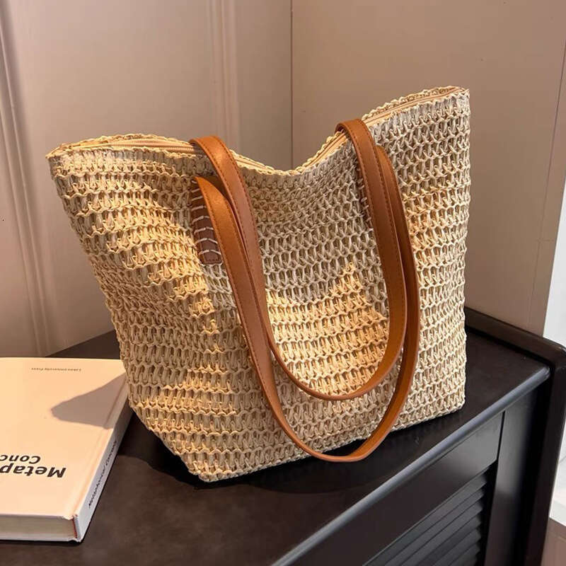 Handmade Beach Bag Ins New Summer Vacation Style Large Capacity Handbag Shoulder Straw Woven Bag Kq2
