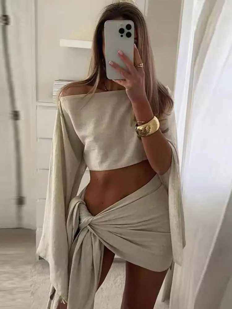 Sexy Solid Irregular Womens Ski Set Round Neck Flare Sve Crop Top Lace Mini Ski 2025 Summer New Fashion Womens SetXJ250414