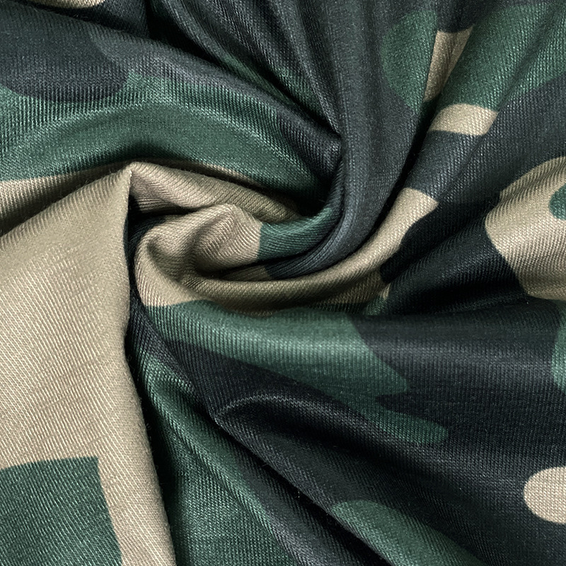 2025 hot selling V-neck slim fit sexy camouflage casual sports trend men's T-shirt