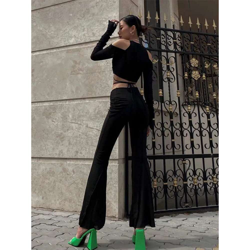 Sexy Black Crop Tops Streetwear Women Fashion Lace Up Bandage V Neck Cut Out Long Sleeve T Shirts