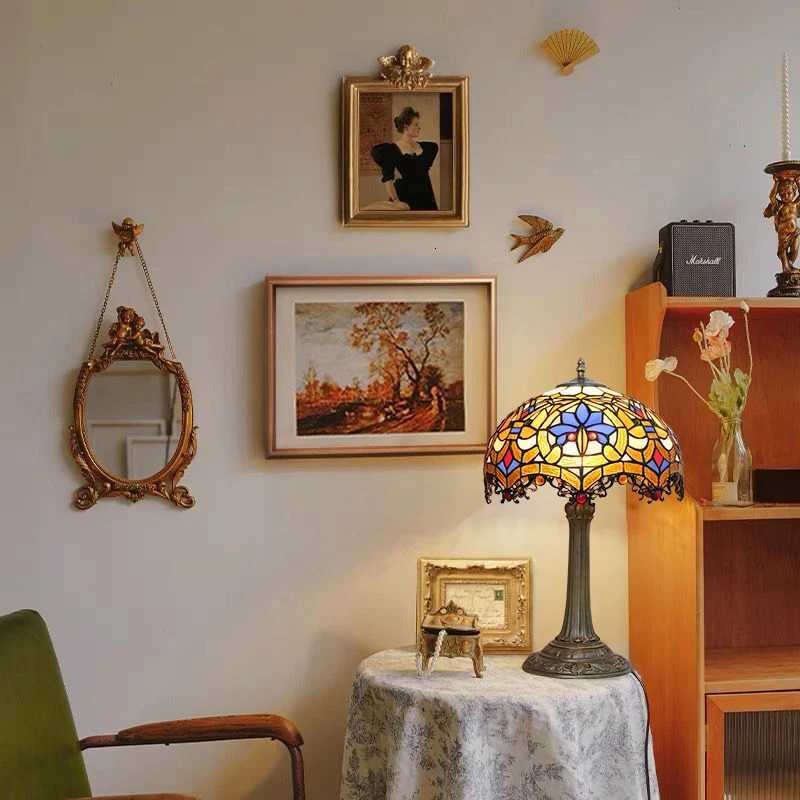 Yellow Peacock Tail Style Stained Glass Table Lamp Vintage Handmade Reading Lamp for Living Room Home Office Decor Light M251114