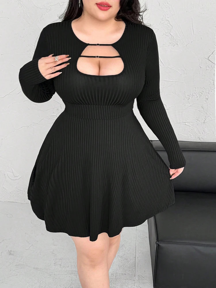 Plus Size 2025 Black Concave Strip U Neck Spoon A Hem Long Sleeve Dress Mini Polyester Material Choice for Summer 250414Z