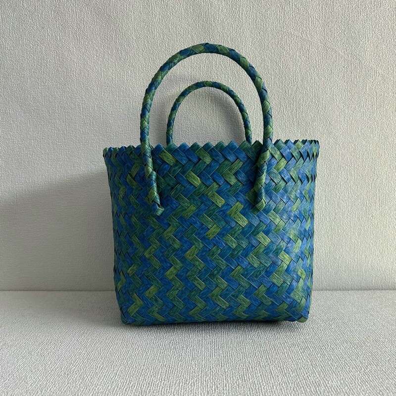 Handmade Beach Bag Handmade Handbag, Large Capacity Plastic Woven Basket, Small Square With Hand Gift Bag, Simple Handheld Versatile Women's Bag 