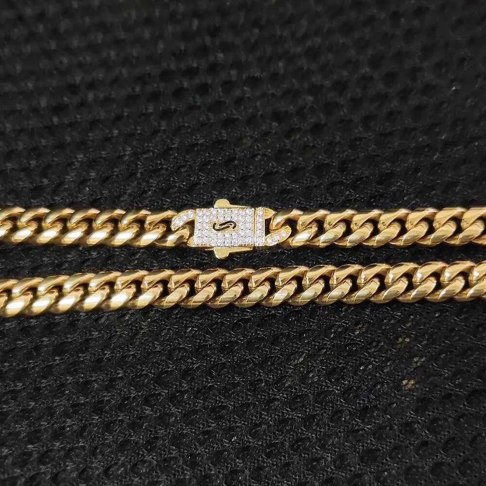 Hip Hop Jewelry 8MM Miami Cuban Link Chain with Diamond Clasp 18k Gold Plated Stainless Steel Cuban Chain Necklace