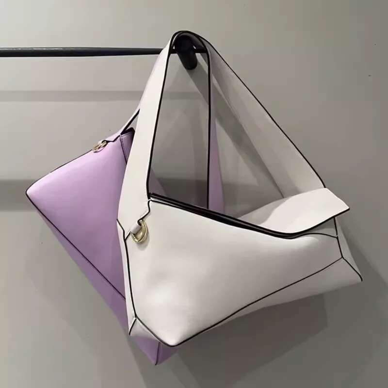 Guangzhou Manufacturer Direct Sales, All Styles Can Be Customized For Handbags, Single Shoulder Leather Women's Bags