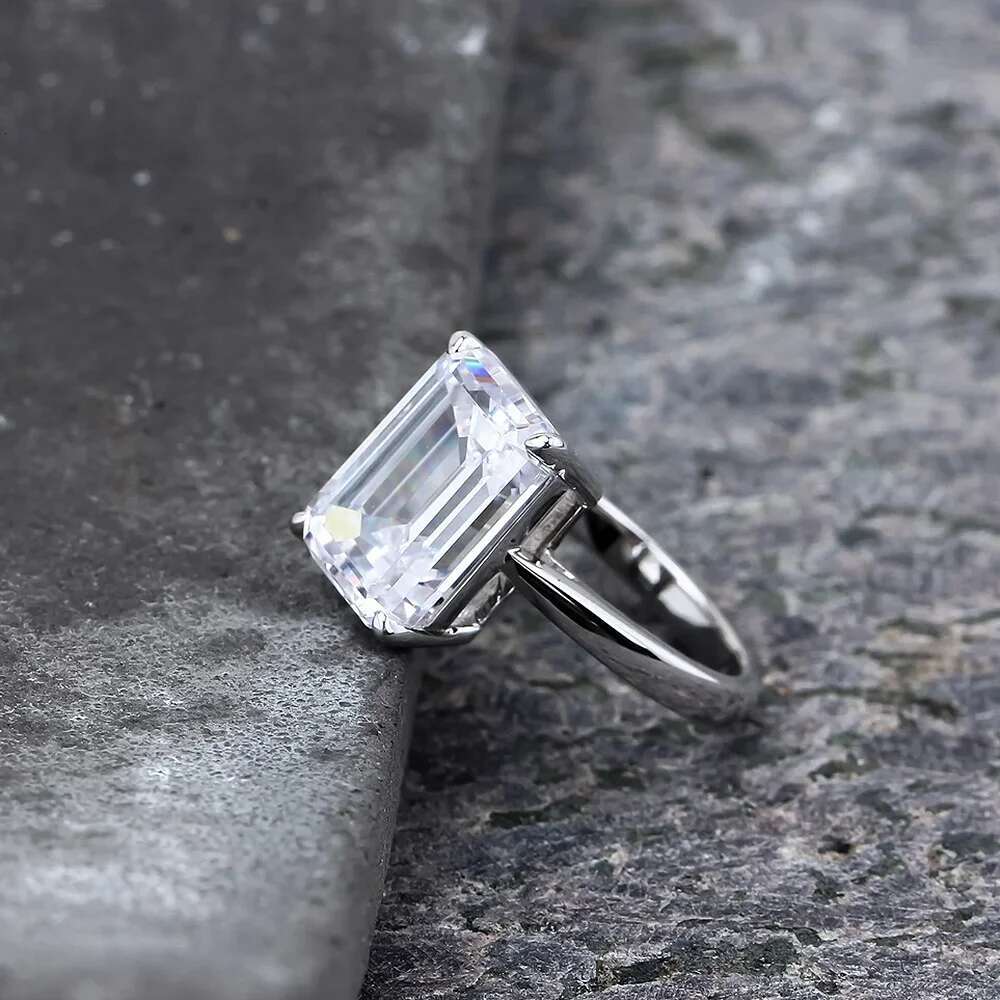 1/2/4carat Emerald Cut Moissanite Diamond Solitaire Engagement Rings with Certificate 925 Sterling Silver Wedding Ring for Women