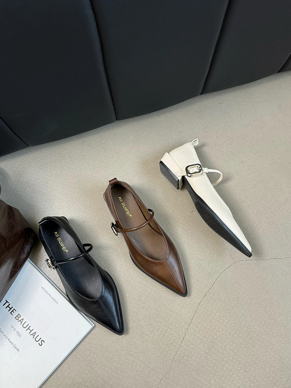 Pointed Toe Women Loafers Black Brown White Casual Mules Shoes Belt Buckle Shallow Slip On Low Flat Heeled Party Pumps Size 40 250410