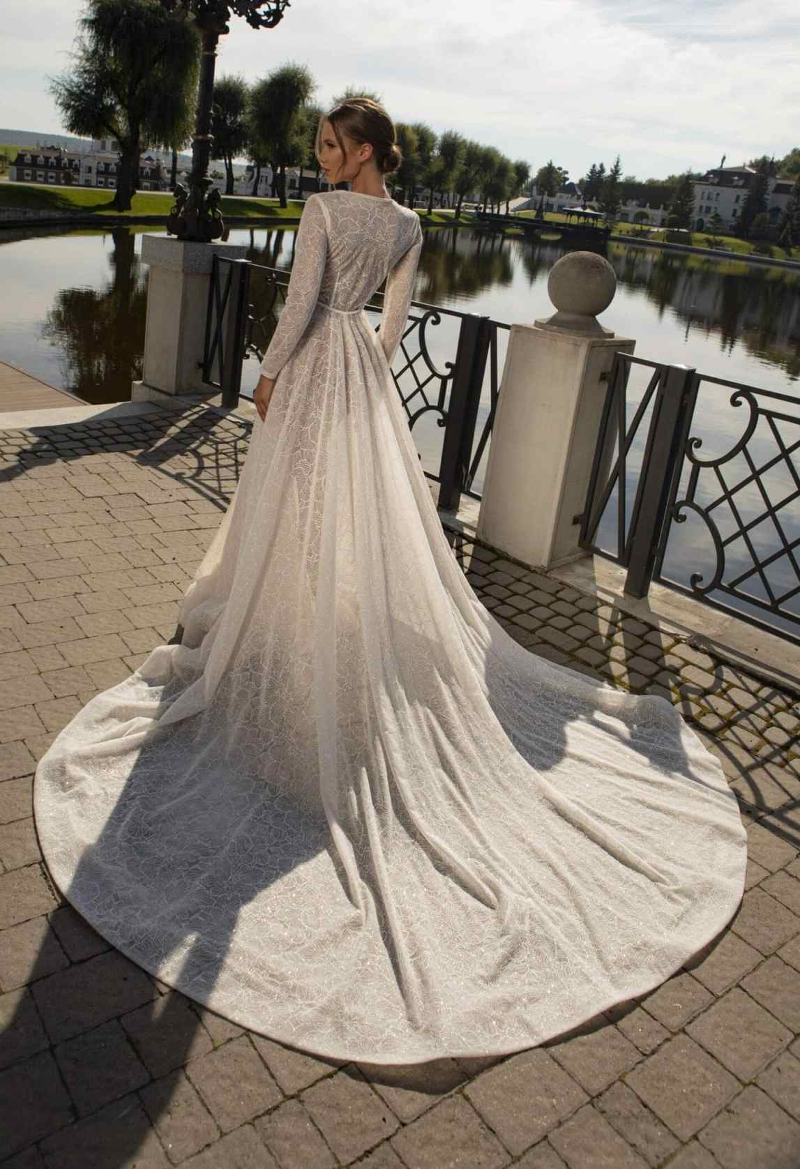 Exquisite A-Line Bridal Wedding Dresses V-Neck Full Sleeve Lace With Appliques Backless Floor-Length Plus Size For Special Occasion Side High Split Ve