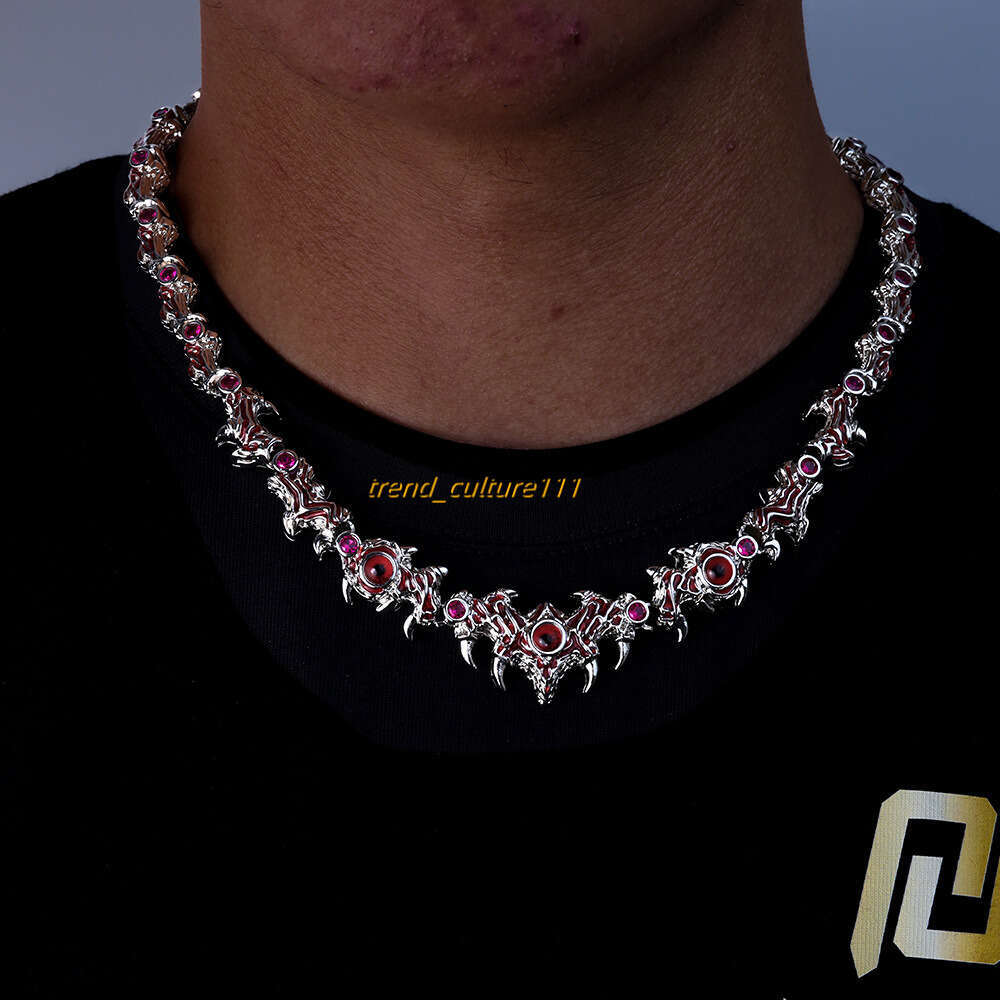 Hip hop exaggerated spikes parasitic red demon eyes thorns men's necklace fashion trend accessories