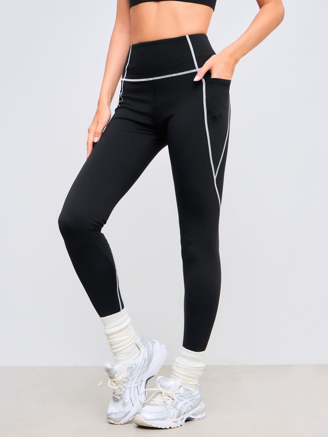 Women's Black High Rise Solid Active Leggings Slim Fit Knit Fabric For Gym Sportswear