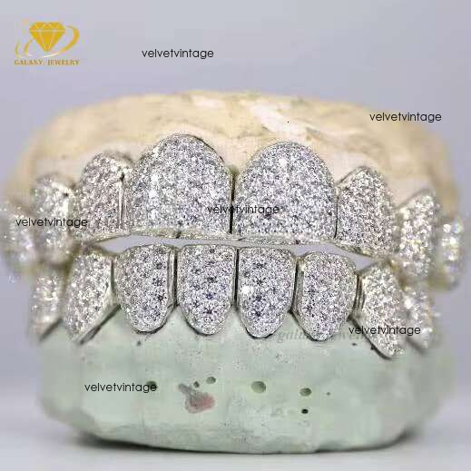 Perm cutting with honeycomb inlaid silver teeth Hiphop, chilled VVS silica grill for each tooth