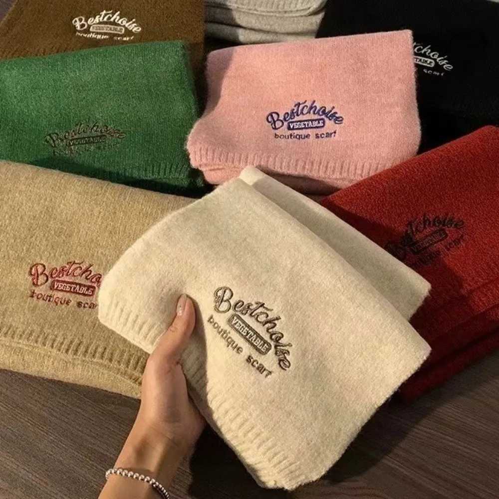 Luxury Womens Winter Warm Scarf Neck Wraps Trendy Embroidered Woolen Scarf Neck Warmer Solid Color Gilrs Scarves Bib For Outdoor Y251114