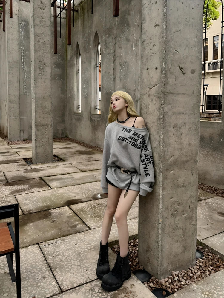 Autumn and Winter Womens High Temperature 100 Letter Round Neck Hoodie Loose Two Piece Shoulder Clothing y250414Z