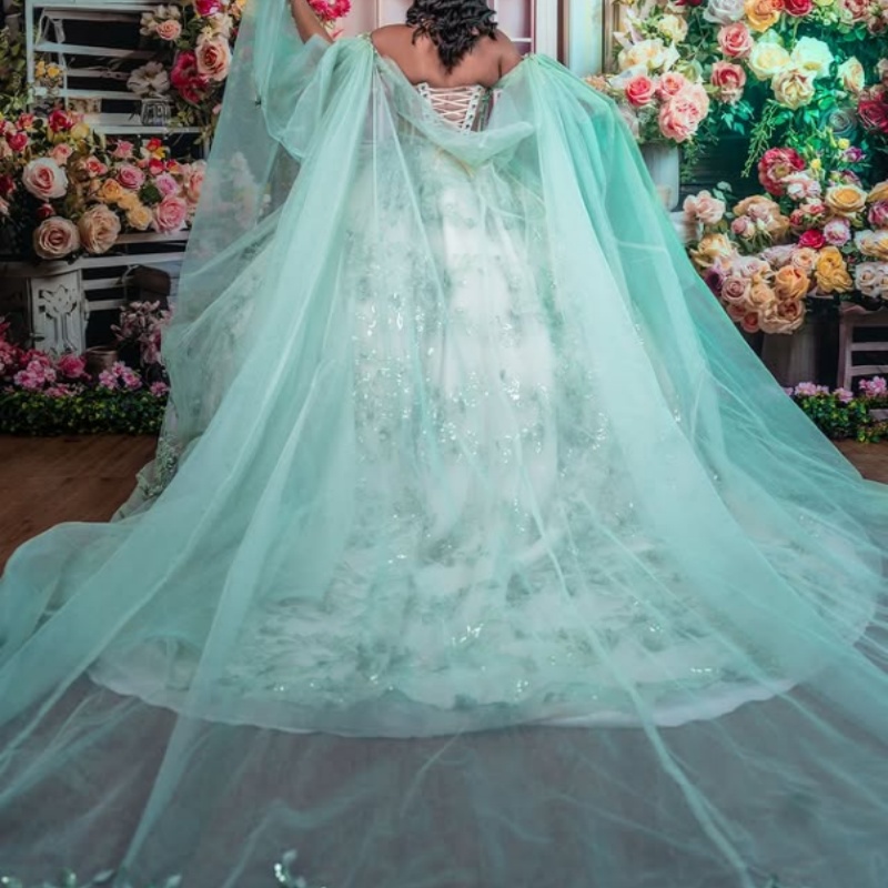 Mint Green Shiny Princess Quinceanera Dresses Off Shoulder Applique Flower Beads Tull With Cape Corset Sweet 16 Dress Ball Gown Vestidos 15 De Anos
