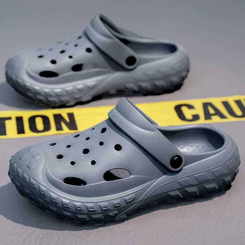 Mens Skating Shoes Summer Beach Chlorine White Black Womens Shoes Size 35-48 Casual Sports Sneakers Mens Sandals W250414