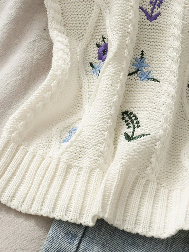 Itolin Womens Flower Embroidered Crop Top Knitted Casual Tube Lace Cute Summer 250414Z