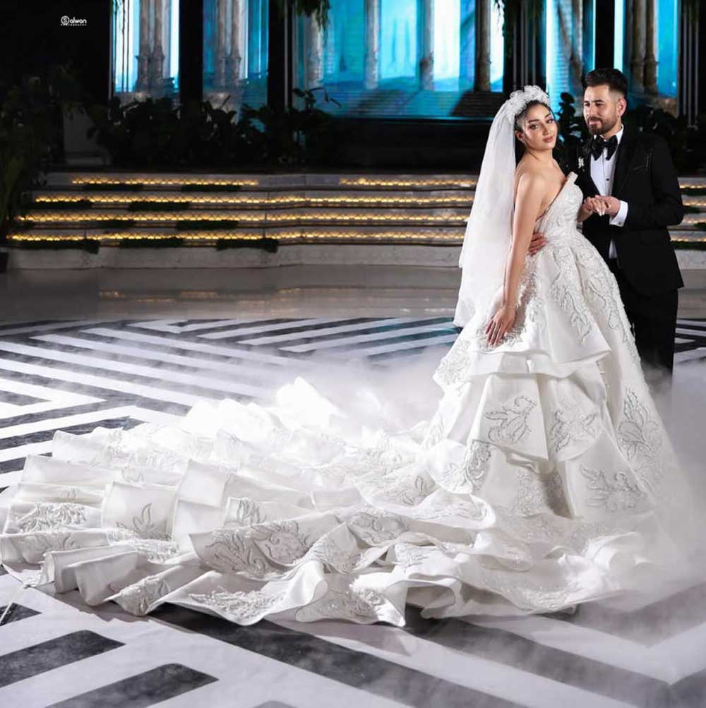 Exquisite Wedding Dresses Ball Gown Beads Appliques Sexy Bridal Gowns Sequins Lace Royal Tail vestidos de fiesta Size Customized Plus Size H25695