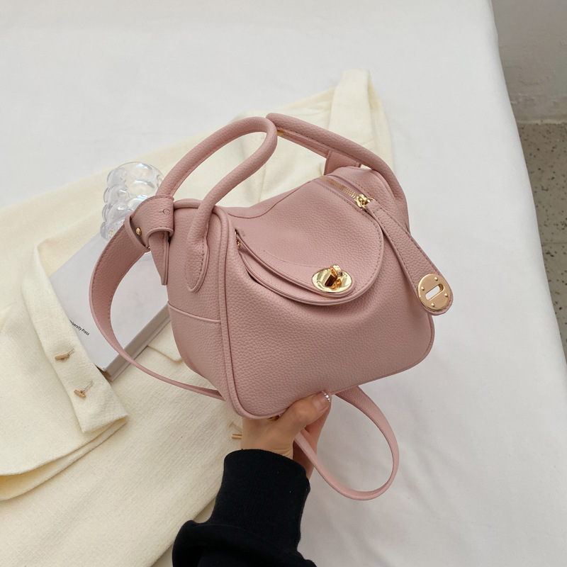 2025 Popular niche handbags. 2023 new style women's bags Summer all-match ins cross body bag and hand-held bucket bag new design