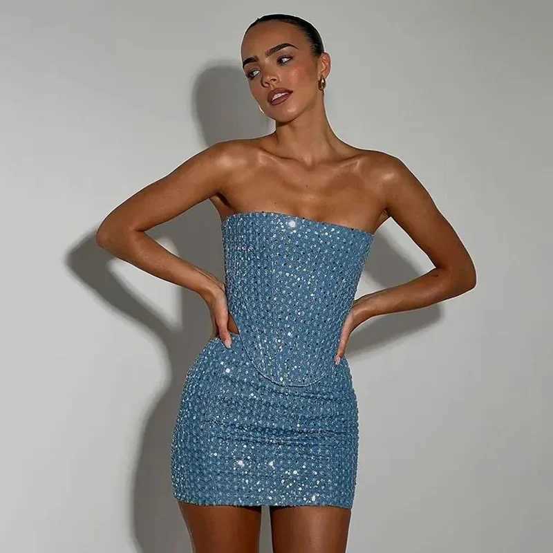 BWQ womens blue sequined denim 2-piece set sexy strapless fashionable womens mini skirt set coarse tweed set summer nightclub setXJ250414