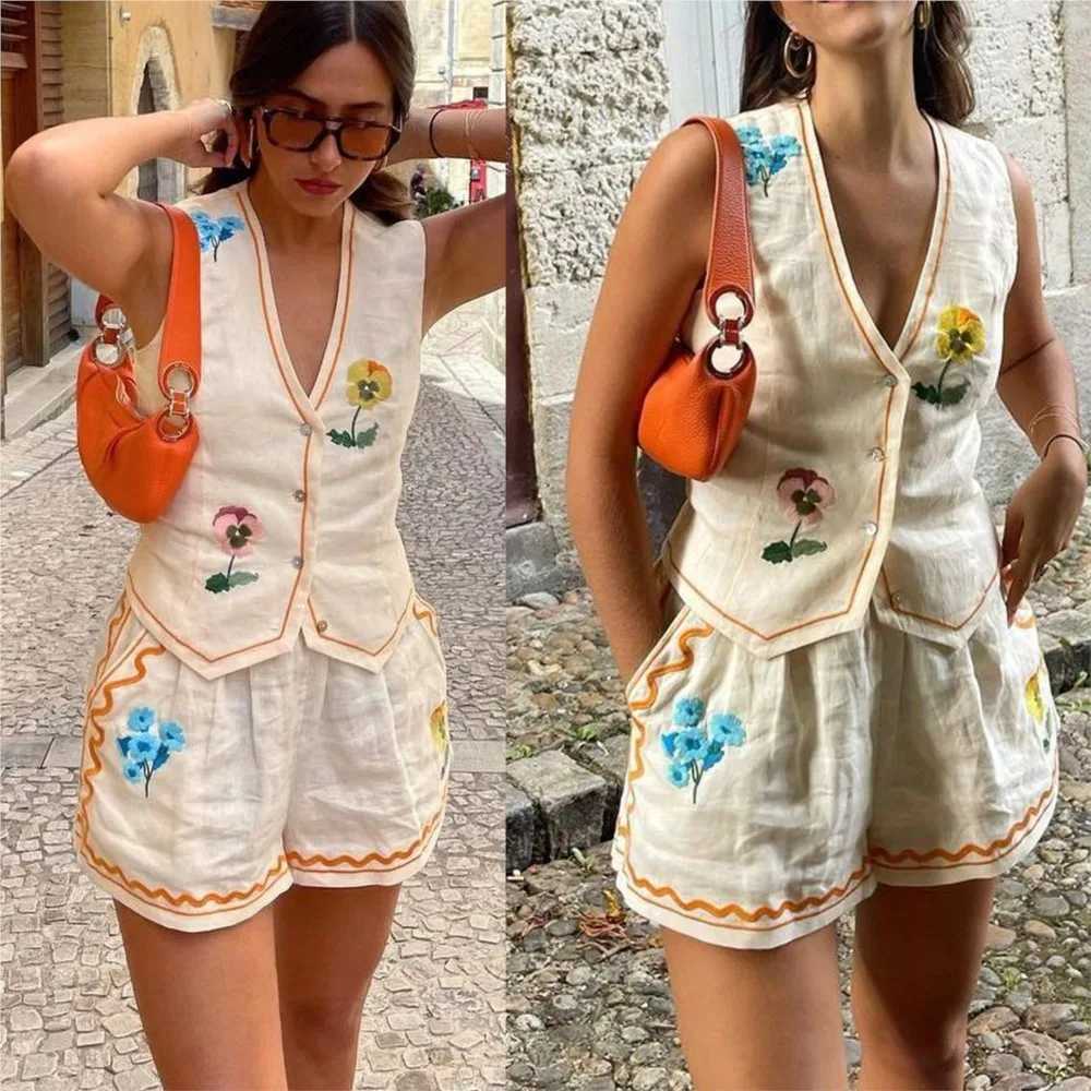Fashionable retro printed womens summer vest INS casual loose holiday shorts Svelis Slim Fit Fe 2-piece setXJ250414