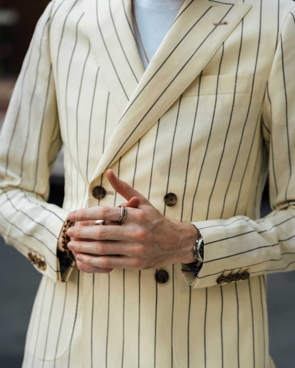 Classic Pinstripe Wedding Tuxedos 2 Piece Set Jacket Pants Men Suit Peaked Lapel Casual Groom Wear Party Suits Customized