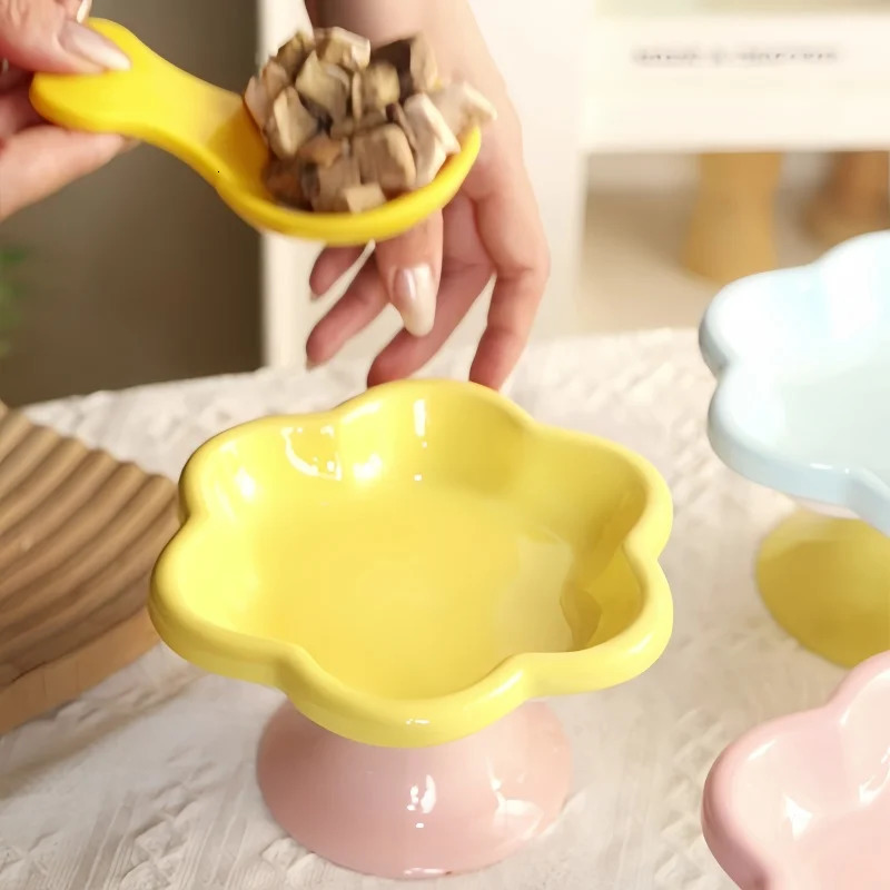 Ceramic cat feeding bowl with floral design lifted cat food bowl with stand water tray snack tray for neck protection 250414