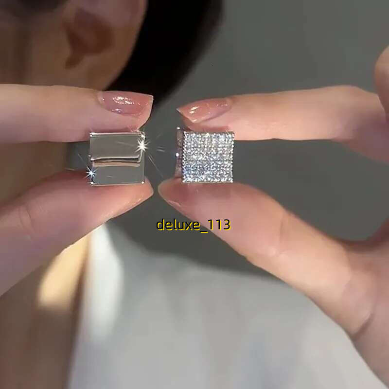 2025 Ins Top Sell Handmade Stud Earrings Women Fashion Jewelry Sterg Sier Pave White Sapphire CZ Dia Double Smooth Lady Earring For Lover Gift