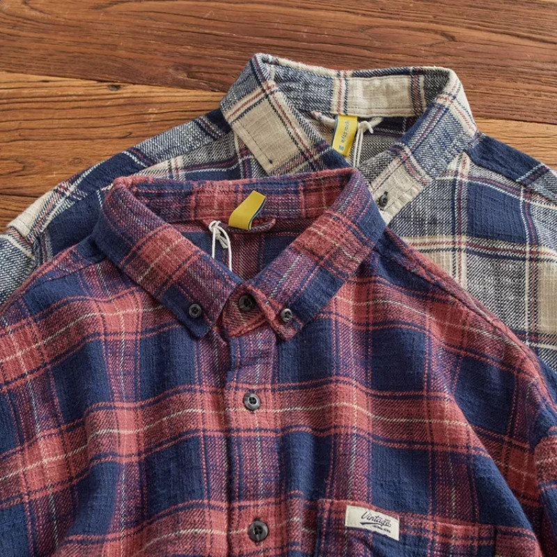 Classic retro plain mens long sleeved shirt for autumn and winter British casual winter mens heavyduty cargo shirt 250411